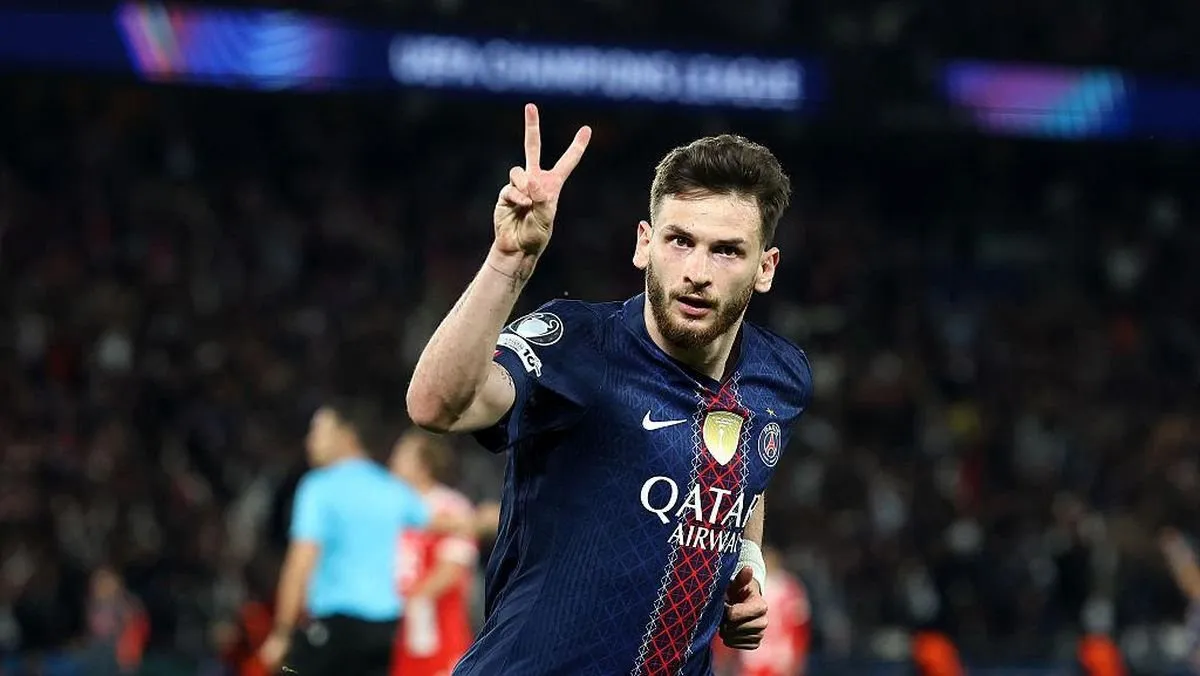 Kvaratskhelia Sebut Bayern Lawan Tersulit PSG: Sinyal Rapuhnya Mental Juara?