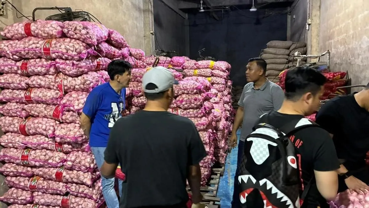 Bareskrim Bongkar Penyelundupan 23 Ton Bawang dan Cabai Ilegal di Pontianak