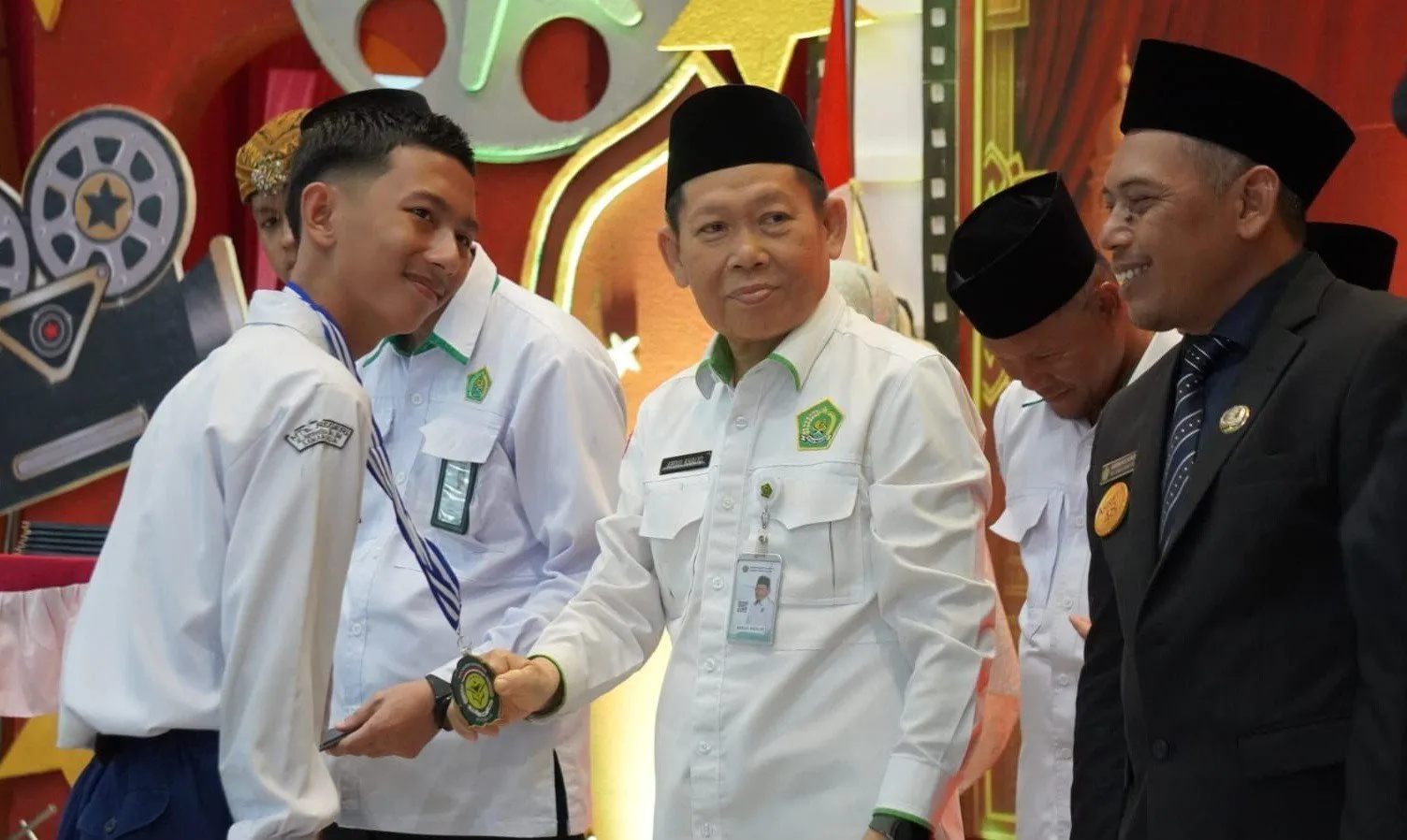 Kakanwil Kemenag: Prestasi MTsN Samarinda Sia-Sia Tanpa Akhlak Mulia