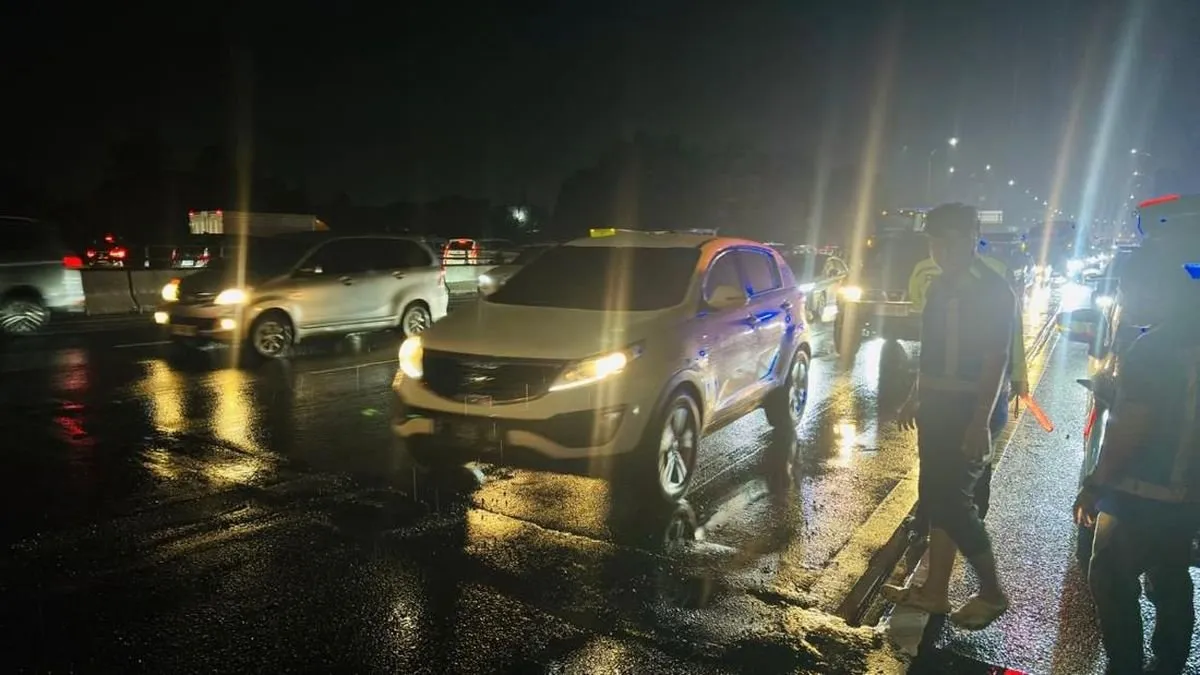 Insiden Pecah Ban Massal di Tol Jagorawi: Alarm Keras Buruknya Pemeliharaan Jalan
