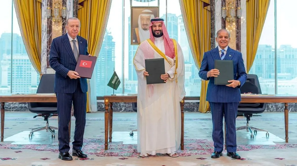 Kritik Pakta Pertahanan Arab Saudi, Turki, dan Pakistan di Tengah Konflik