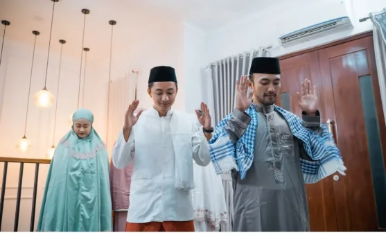 Pentingnya Salat Sebagai Fondasi Keselamatan Dunia dan Akhirat