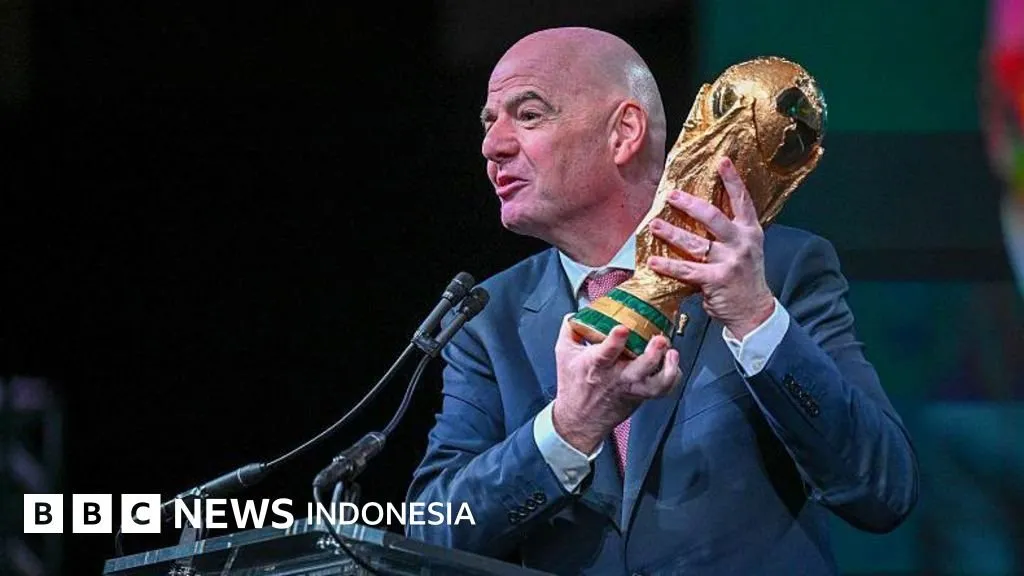 10 Tahun Gianni Infantino di FIFA: Antara Ekspansi dan Kontroversi