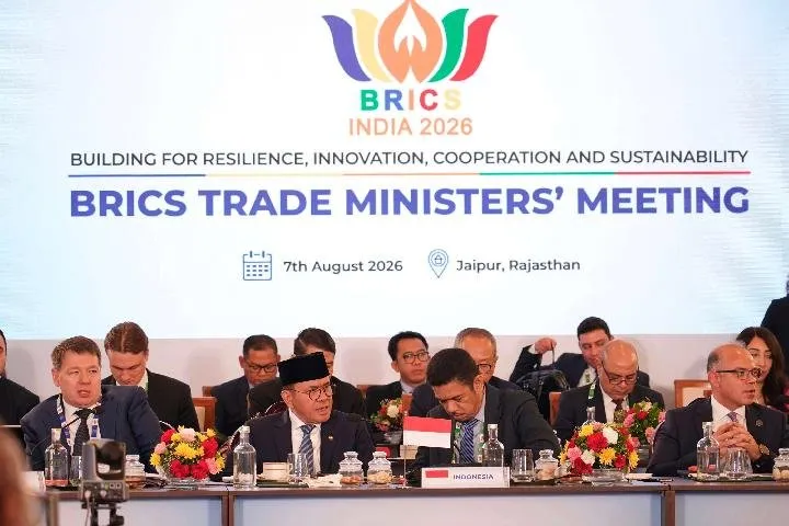 Kritik Strategi Mendag Budi Santoso: Mampukah UMKM Tembus Rantai BRICS?